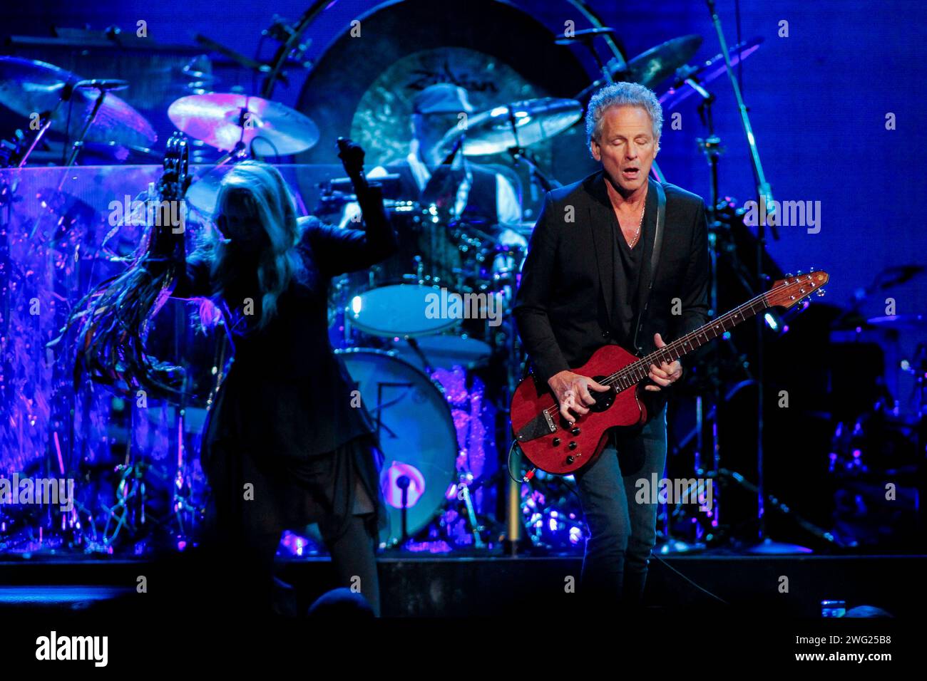 Lindsey Buckingham And Mick Fleetwood Back Together In The Studio Lindsey Buckingham And Mick Fleetwood Back Together In The Studio