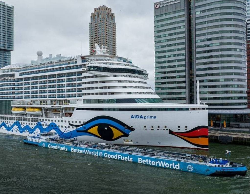 LNG Bunkering For Cruise Ships In Barcelona: Shell's Role LNG Bunkering For Cruise Ships In Barcelona: Shell's Role