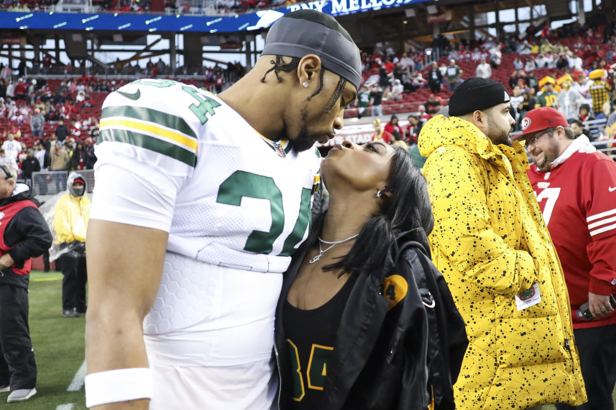 Luxury Bags And Emotional Support: Simone Biles And Jonathan Owens Face Fan Criticism Luxury Bags And Emotional Support: Simone Biles And Jonathan Owens Face Fan Criticism