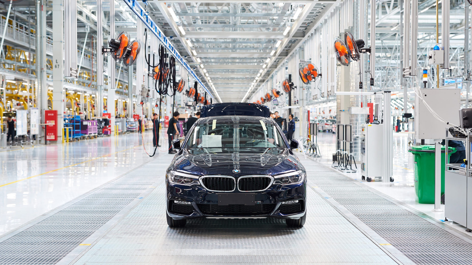 Luxury Car Sales In China: Analyzing The Struggles Of BMW And Porsche Luxury Car Sales In China: Analyzing The Struggles Of BMW And Porsche