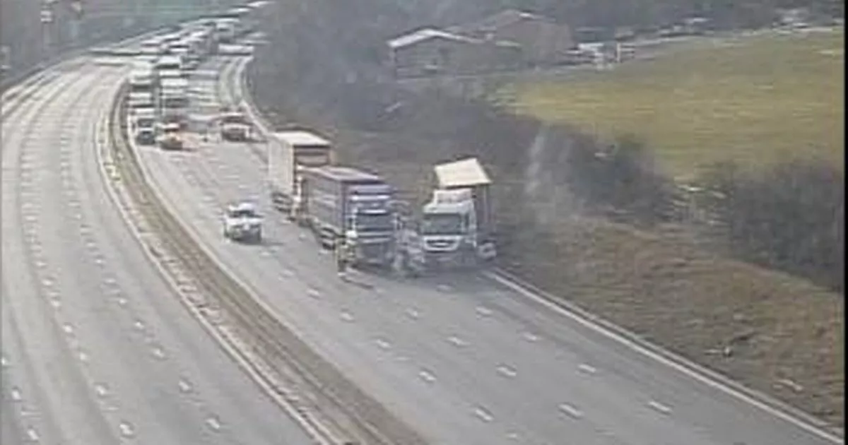 M6 Closure: Real-time Updates On Crash And Associated Delays M6 Closure: Real-time Updates On Crash And Associated Delays