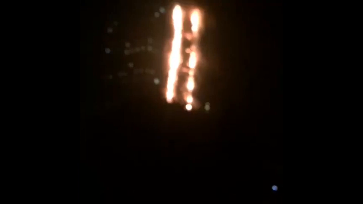 Major Blaze Engulfs East London Shop: Over 100 Firefighters Respond Major Blaze Engulfs East London Shop: Over 100 Firefighters Respond