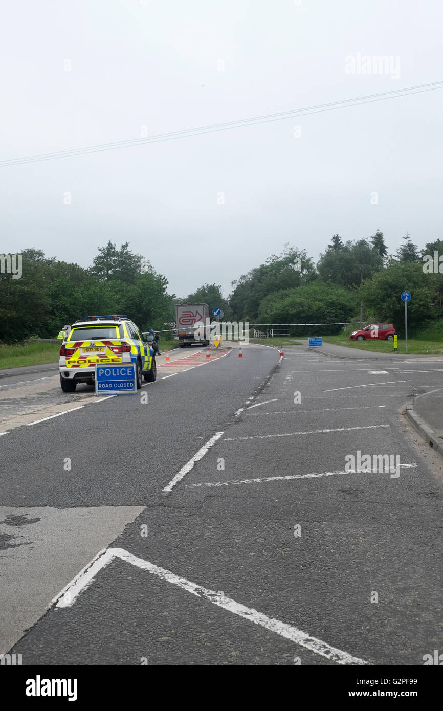 Major Road Closed After Serious Accident: Person Hospitalized Major Road Closed After Serious Accident: Person Hospitalized