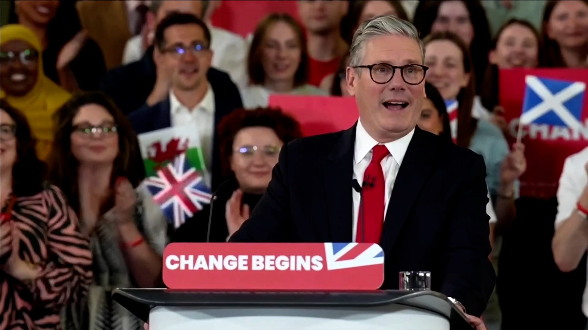 Majority Of UK Constituencies Prefer Farage Over Starmer For Prime Minister Majority Of UK Constituencies Prefer Farage Over Starmer For Prime Minister