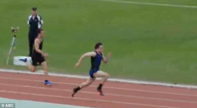 Man Shatters Australia's Fastest Foot Crossing Record Man Shatters Australia's Fastest Foot Crossing Record