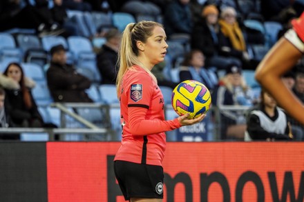 Manchester United & Bayern Munich Honour Poppy Atkinson Manchester United & Bayern Munich Honour Poppy Atkinson