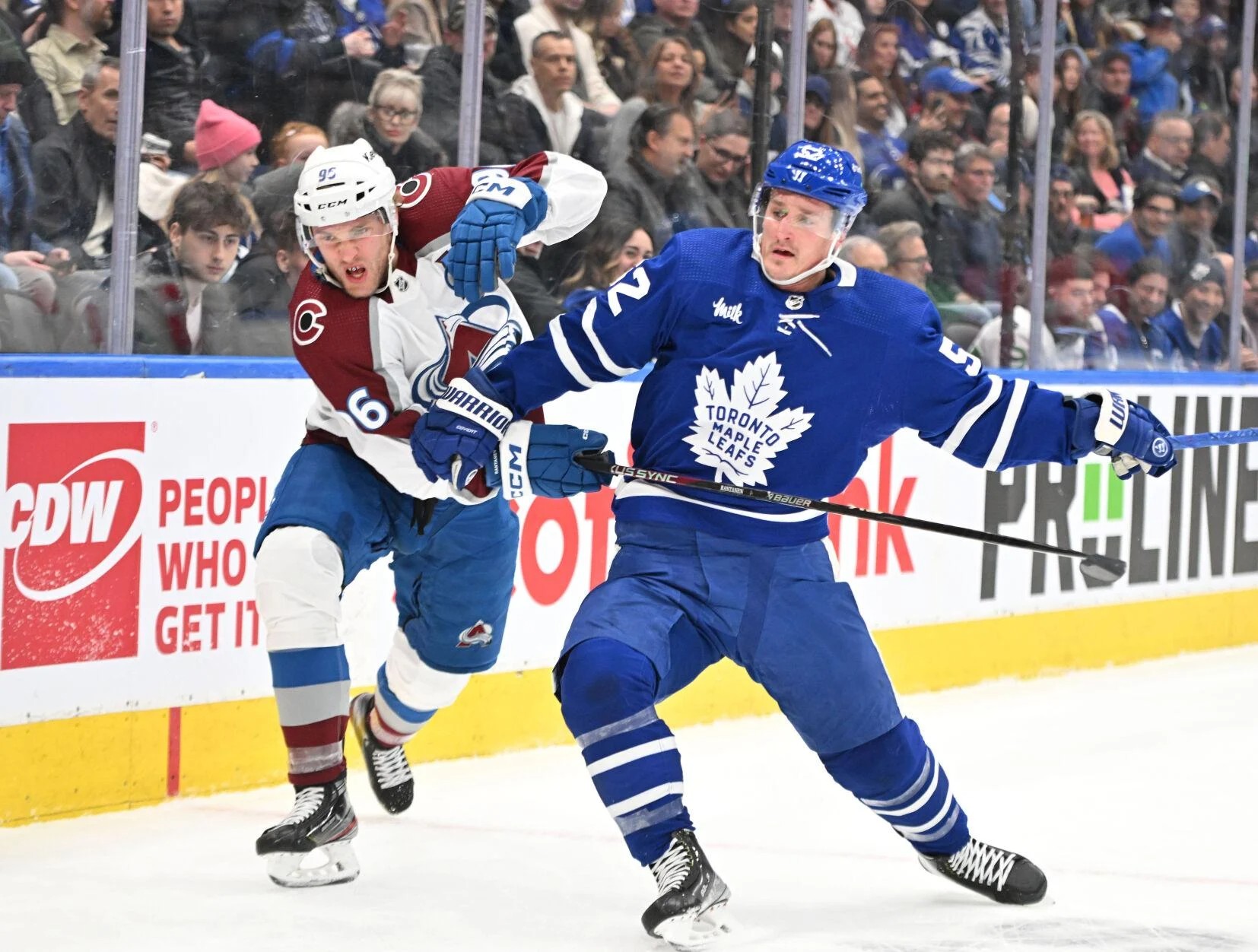 Maple Leafs Defeat Avalanche 2-1 In Close Contest Maple Leafs Defeat Avalanche 2-1 In Close Contest