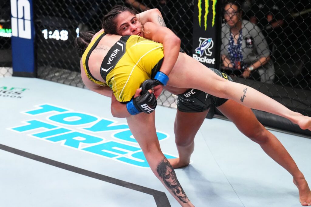 Marina Rodriguez Vs. Gillian Robertson UFC Iowa: Fight Breakdown, Prediction, And Odds Comparison Marina Rodriguez Vs. Gillian Robertson UFC Iowa: Fight Breakdown, Prediction, And Odds Comparison