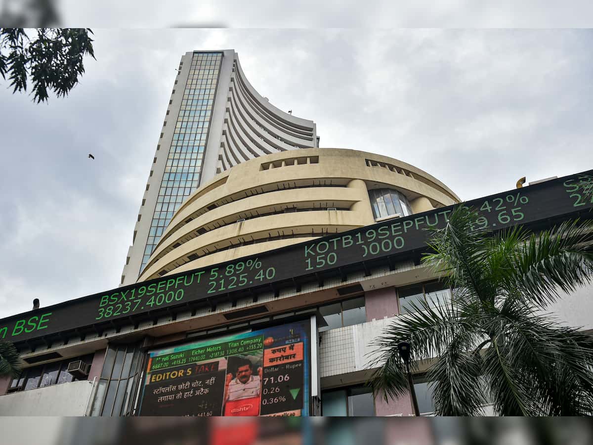 Market Rally: Sensex At 200 Points, Nifty Crosses 18,600 Market Rally: Sensex At 200 Points, Nifty Crosses 18,600
