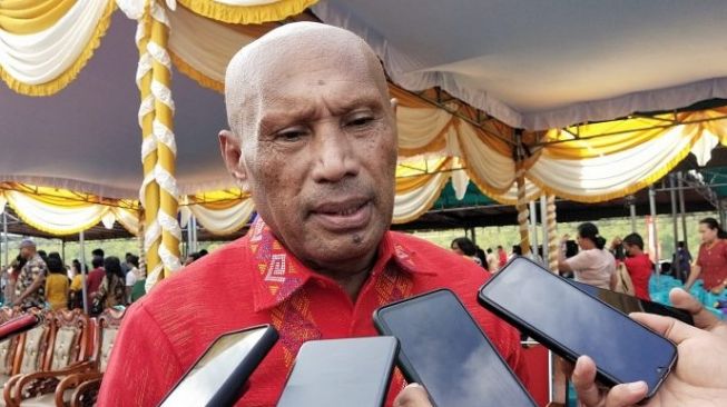 Masyarakat Papua Diminta Dukung Persipura: Ajakan Kakanwil Anthonius Ayorbaba Masyarakat Papua Diminta Dukung Persipura: Ajakan Kakanwil Anthonius Ayorbaba