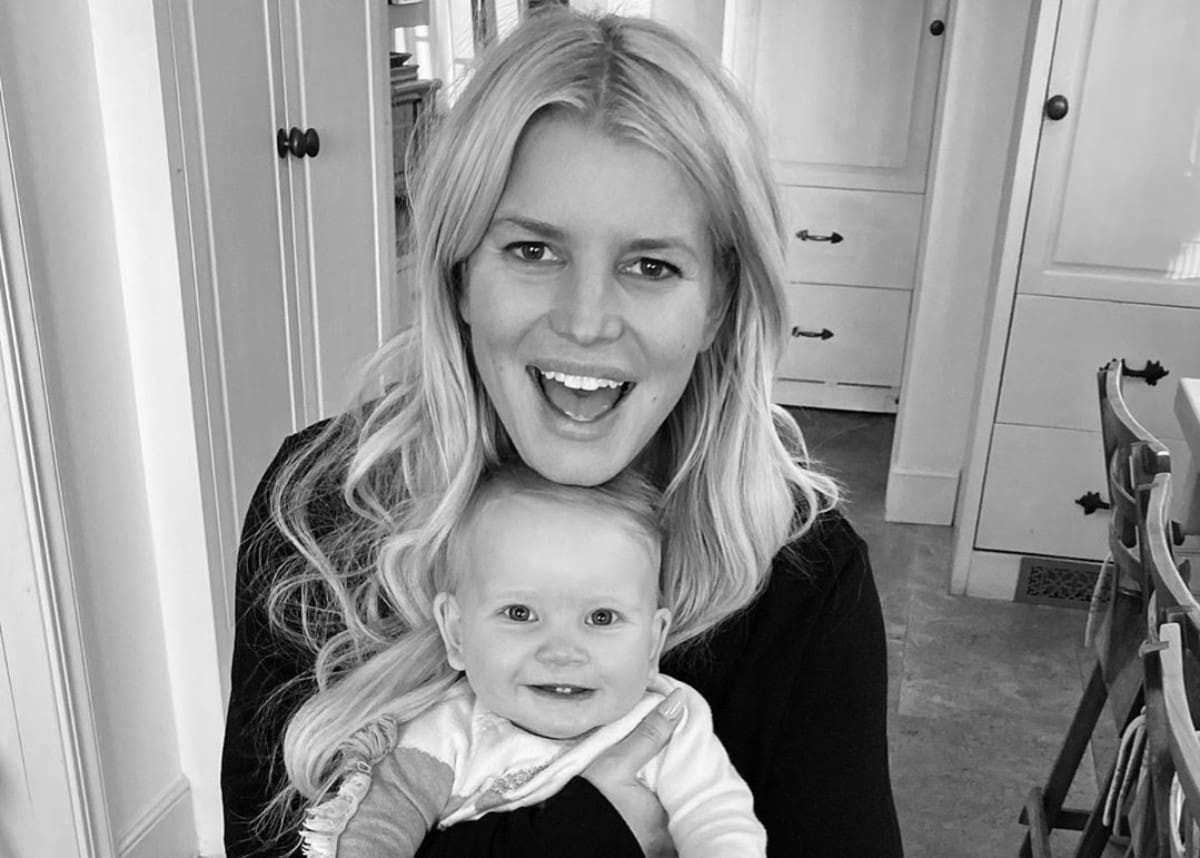 Matching Swimsuits: Jessica Simpson And Birdie's Adorable Yellow Bikinis Matching Swimsuits: Jessica Simpson And Birdie's Adorable Yellow Bikinis