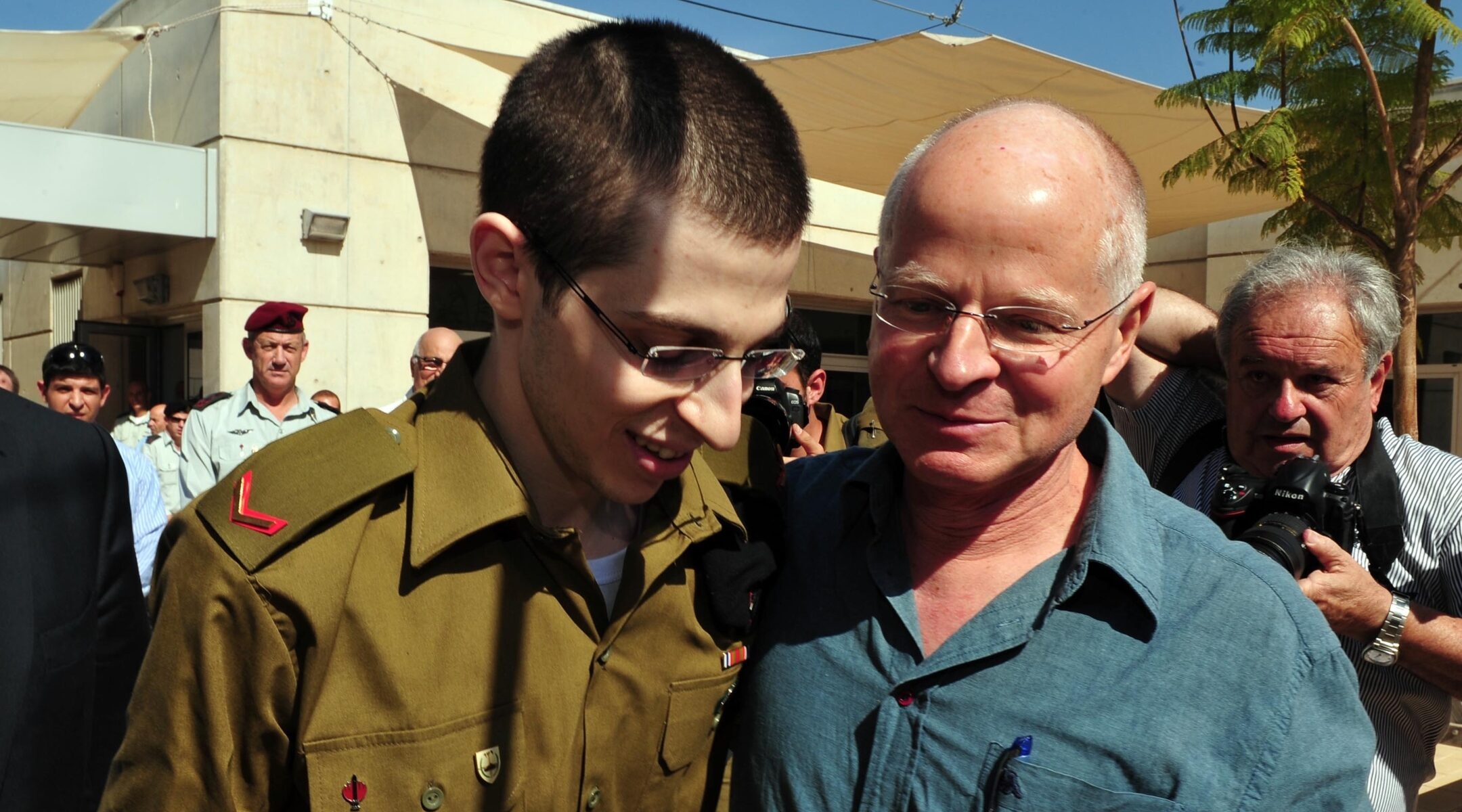 Message Of Hope: Father's Words To His Captive Son Message Of Hope: Father's Words To His Captive Son
