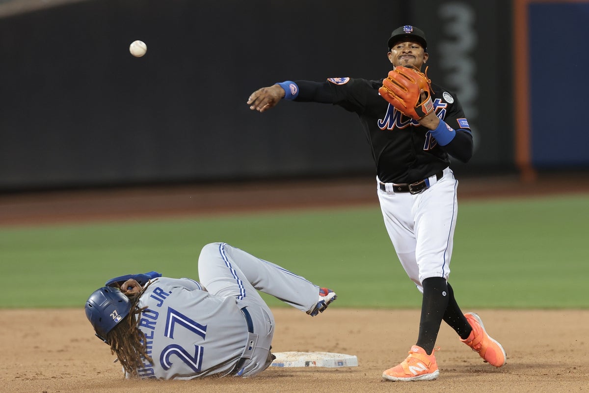 Mets Vs. Blue Jays: Queens Showdown Begins Mets Vs. Blue Jays: Queens Showdown Begins