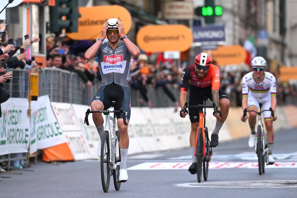 Milan-San Remo 2024: Van Der Poel's Dominant Performance Against Pogacar Milan-San Remo 2024: Van Der Poel's Dominant Performance Against Pogacar