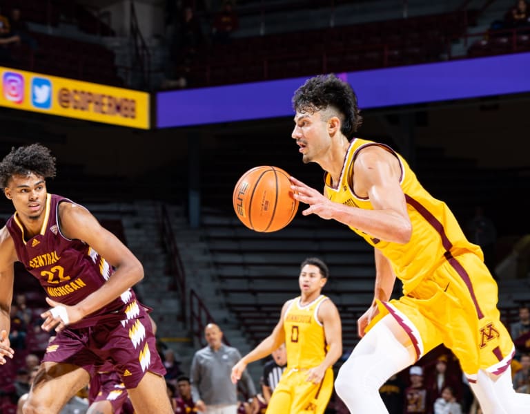Minnesota Defeats Brooklyn: Edward's Stellar Performance