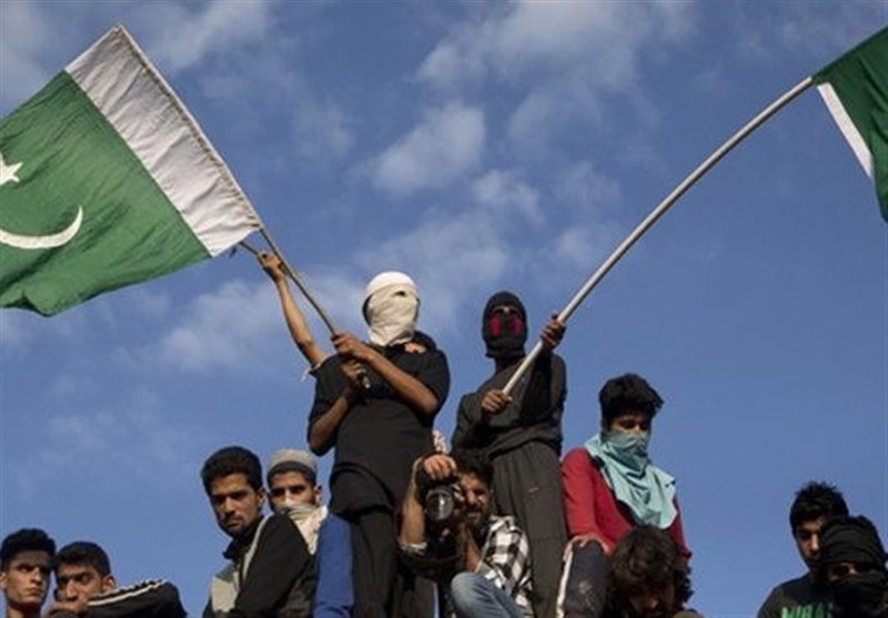 مقبوضہ کشمیر: عید کے موقع پر بھارتی ریاستی دہشت گردی، نوجوان شہید مقبوضہ کشمیر: عید کے موقع پر بھارتی ریاستی دہشت گردی، نوجوان شہید