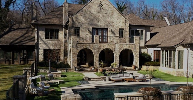 MTV Cribs: Extravagant Homes And Their Owners MTV Cribs: Extravagant Homes And Their Owners