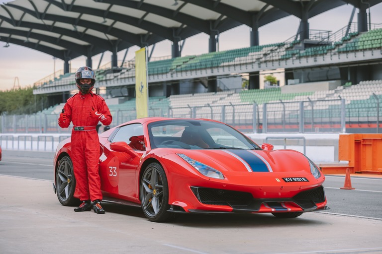 Must-Have Gear For Passionate Ferrari Enthusiasts Must-Have Gear For Passionate Ferrari Enthusiasts