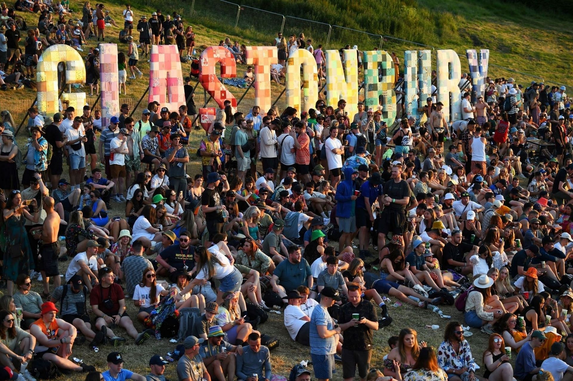 Mystery US Band Teases Glastonbury Show: Is It True? Mystery US Band Teases Glastonbury Show: Is It True?