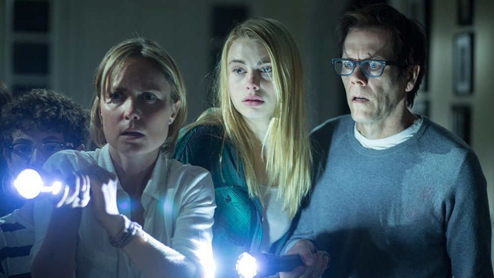 Netflix Unveils Trailer For Dark Comedy Featuring Kevin Bacon And Julianne Moore Netflix Unveils Trailer For Dark Comedy Featuring Kevin Bacon And Julianne Moore
