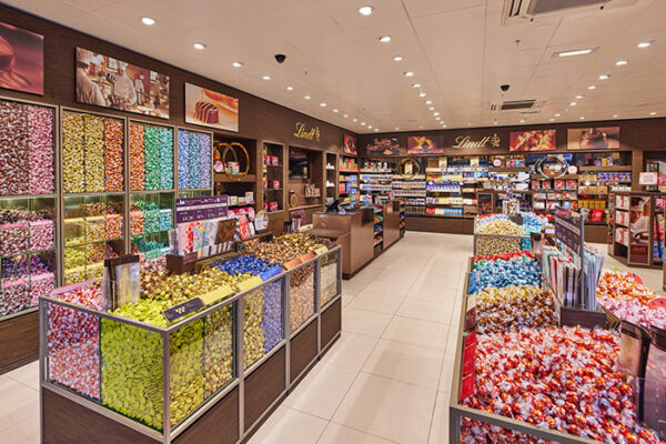 New Lindt Chocolate Shop: A Central London Paradise New Lindt Chocolate Shop: A Central London Paradise