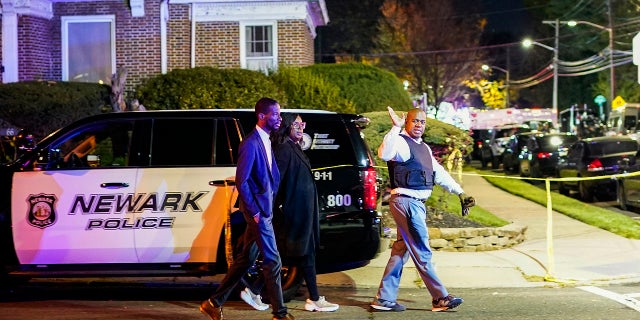 Newark Mayor Ras Baraka Arrested: Details Of The ICE Detention Center Protest Newark Mayor Ras Baraka Arrested: Details Of The ICE Detention Center Protest