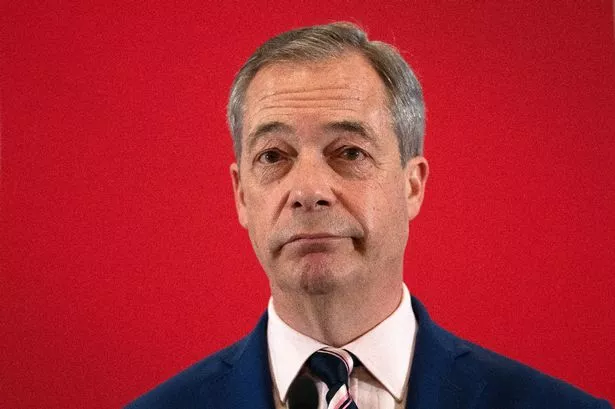 Nigel Farage In Shrewsbury: Reform Party Leader's Visit, Flat Cap, And Conservative Criticism Nigel Farage In Shrewsbury: Reform Party Leader's Visit, Flat Cap, And Conservative Criticism