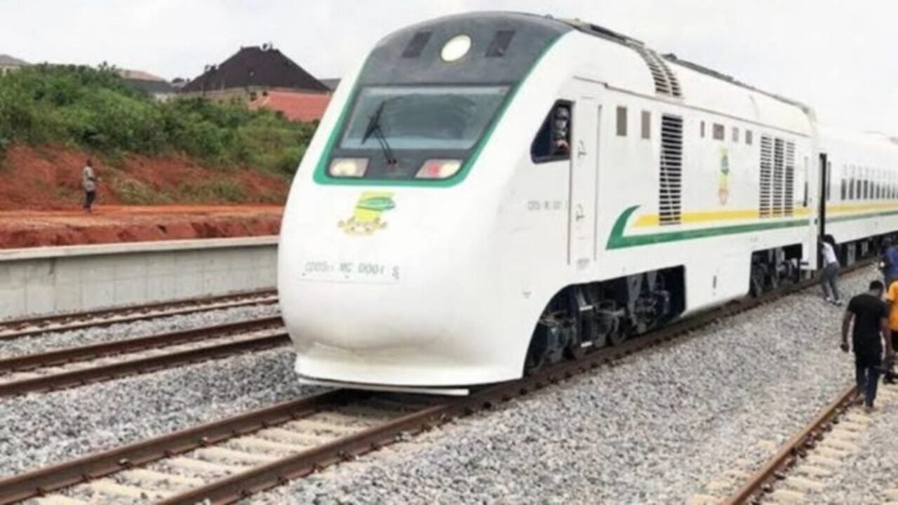 Nigeria Railway Corporation Suspends Warri-Itakpe Train Services Nigeria Railway Corporation Suspends Warri-Itakpe Train Services