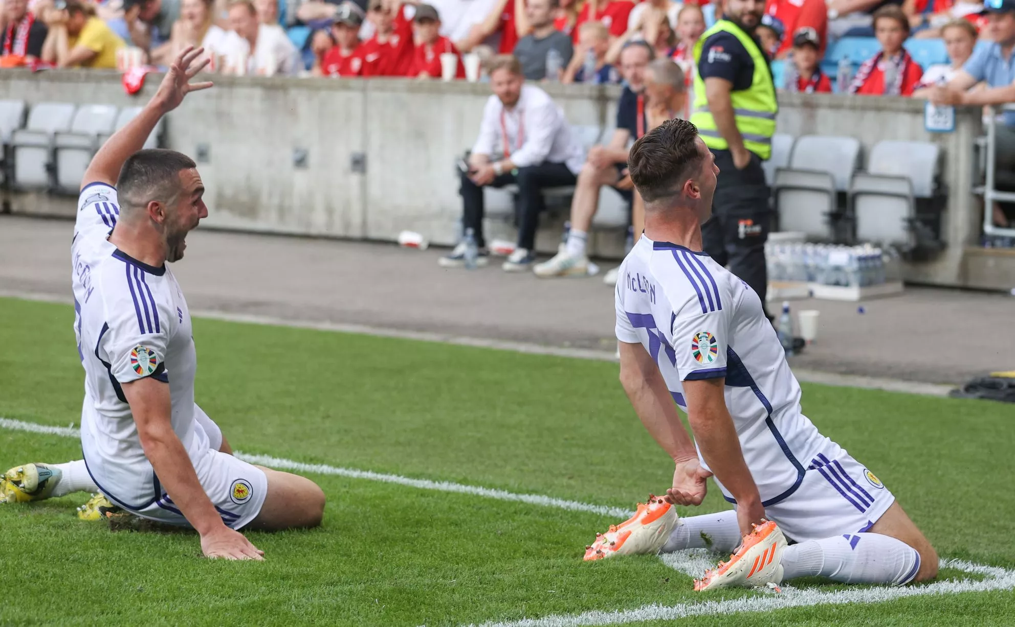 Norway Cruises To World Cup Qualifying Win Behind Haaland's Hat-trick Norway Cruises To World Cup Qualifying Win Behind Haaland's Hat-trick