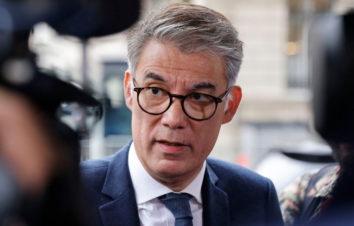 Opposition Interne Au PS : Vers Une Union Contre Olivier Faure ? Opposition Interne Au PS : Vers Une Union Contre Olivier Faure ?