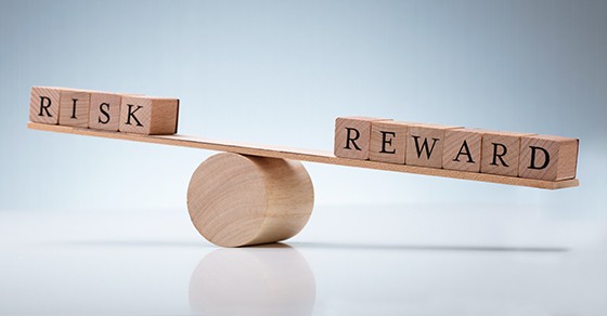 Palantir Stock: Weighing The Risks And Rewards Of A Potential 40% Increase By 2025 Palantir Stock: Weighing The Risks And Rewards Of A Potential 40% Increase By 2025