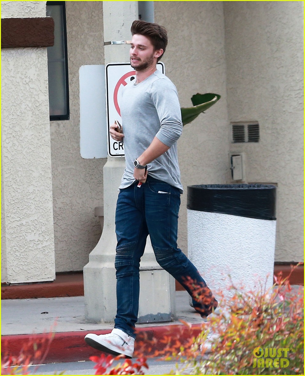 Patrick Schwarzenegger Reveals Why He Didn't Get The Superman Role Patrick Schwarzenegger Reveals Why He Didn't Get The Superman Role