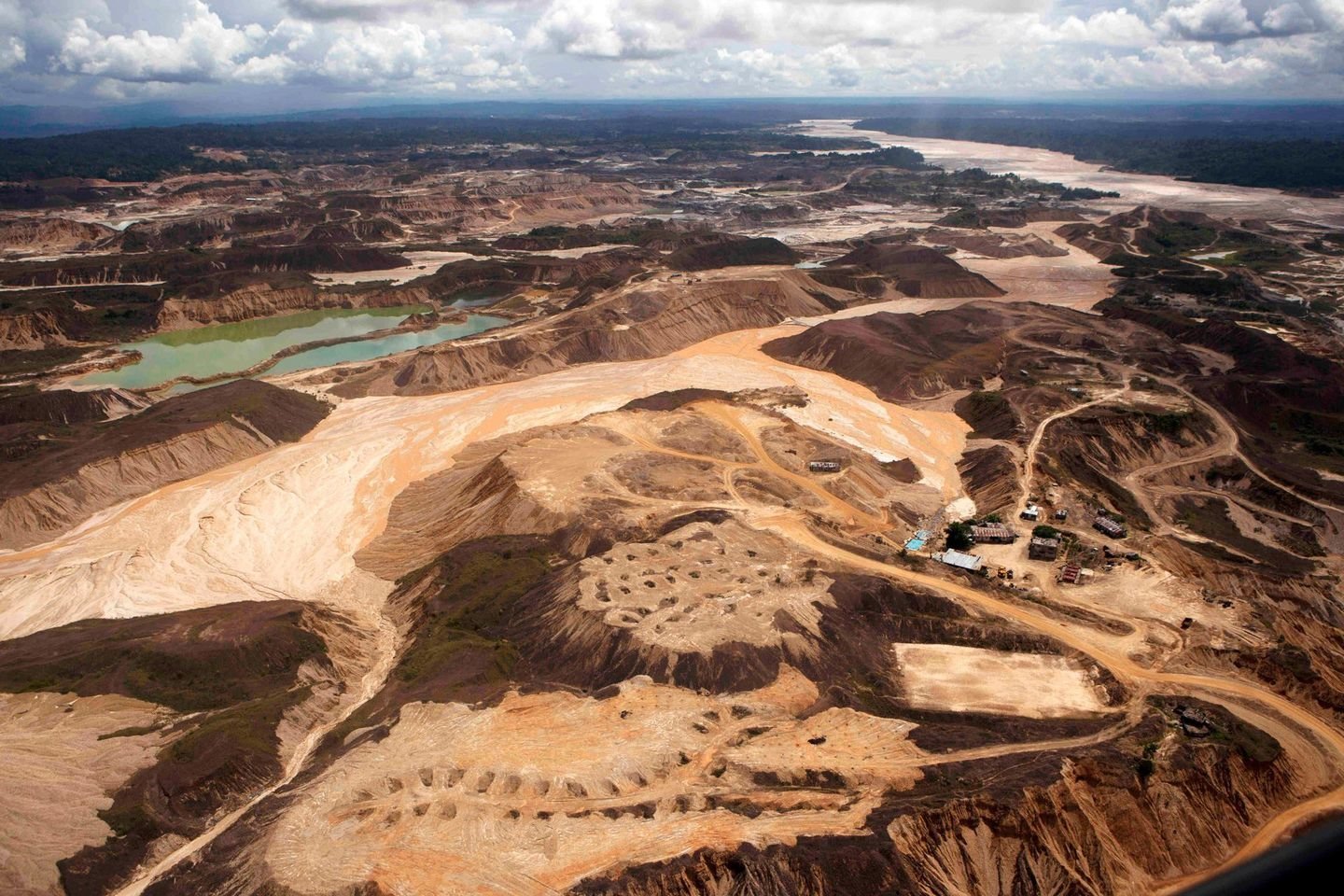 Peru's Emergency Mining Ban: Economic Impact And Gold Output Decline Peru's Emergency Mining Ban: Economic Impact And Gold Output Decline