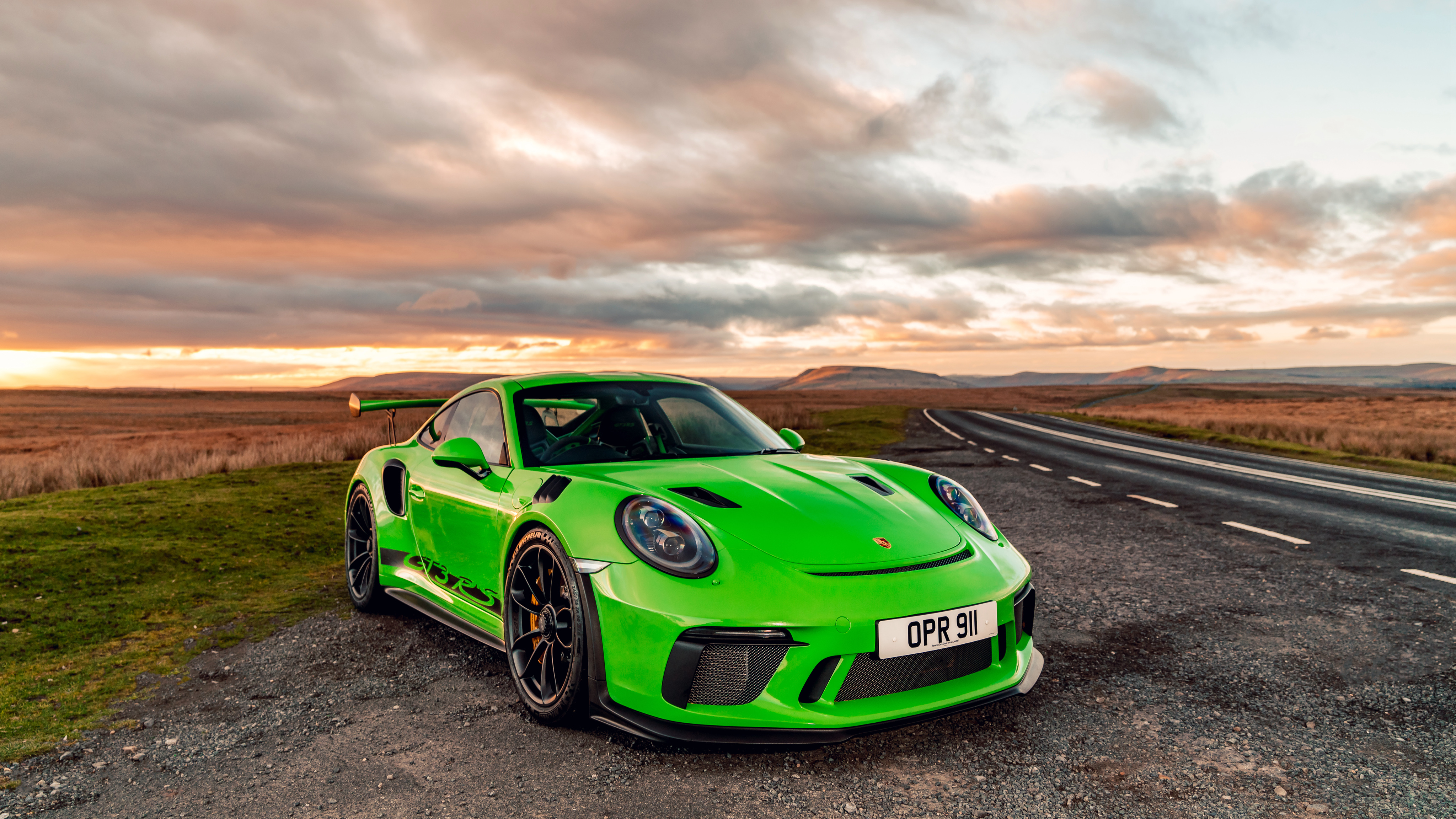 Porsche 911 GT3 RS 4.0: Graham Rahal Showcases Its Exceptional Capabilities Porsche 911 GT3 RS 4.0: Graham Rahal Showcases Its Exceptional Capabilities