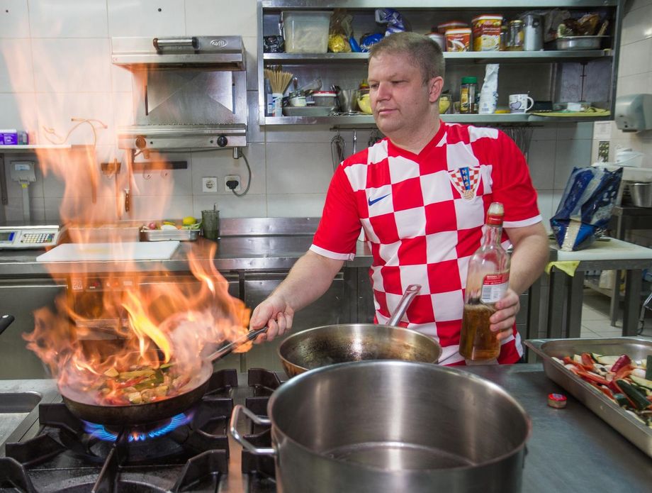 Povećan Uvoz Nafte U Hrvatsku: Iz Azerbajdžana, Ali Sumnja Na Rusko Podrijetlo Povećan Uvoz Nafte U Hrvatsku: Iz Azerbajdžana, Ali Sumnja Na Rusko Podrijetlo