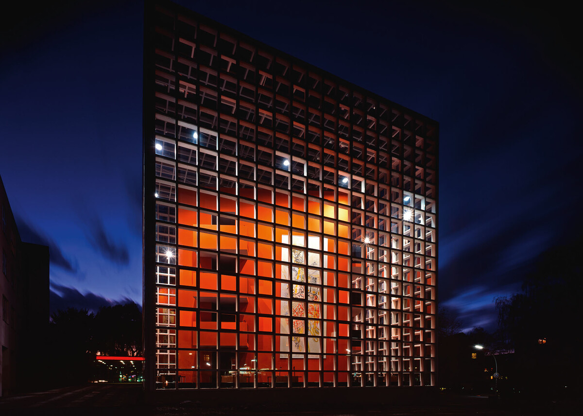 Professorship In Fine Arts: Exploring Spatial Concepts Professorship In Fine Arts: Exploring Spatial Concepts