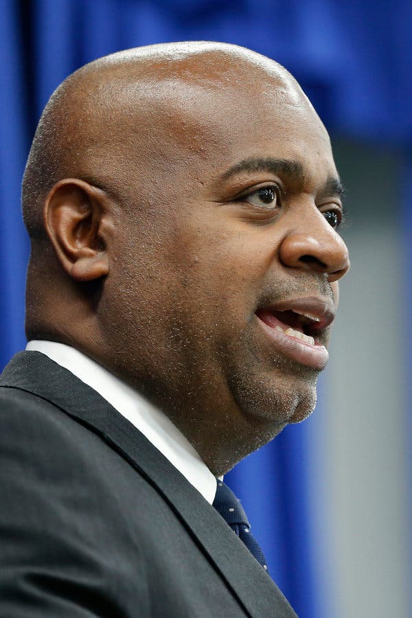 Protest At ICE Detention Center Leads To Newark Mayor Ras Baraka's Arrest Protest At ICE Detention Center Leads To Newark Mayor Ras Baraka's Arrest