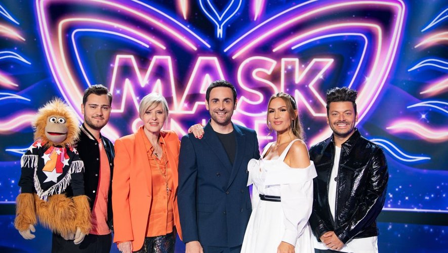 Qui Se Cache Sous Le Masque De L'Autruche Dans Mask Singer 2025 ? Qui Se Cache Sous Le Masque De L'Autruche Dans Mask Singer 2025 ?