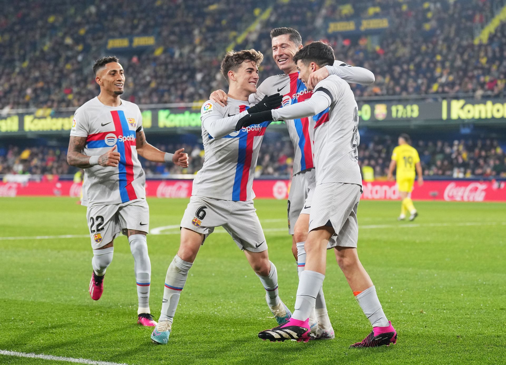 Raphinha Inspires Barcelona's Victory, Securing Quarter-Final Spot