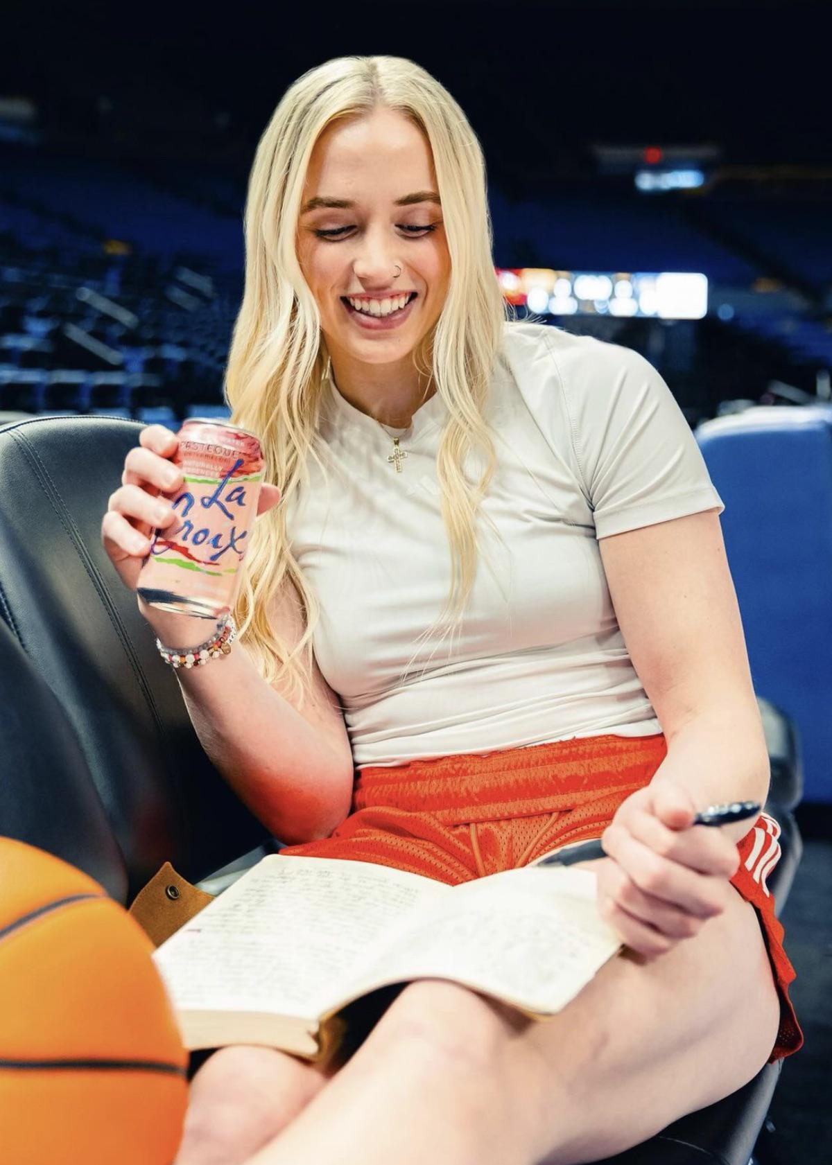 Reese's Wisdom: Advice For WNBA Rookie Van Lith Reese's Wisdom: Advice For WNBA Rookie Van Lith