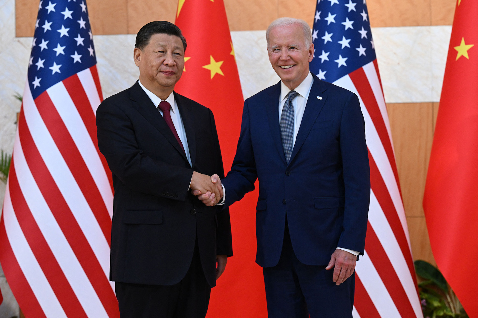 Regalo Presidencial De Uruguay A China: Tres Toros Para Xi Jinping Regalo Presidencial De Uruguay A China: Tres Toros Para Xi Jinping