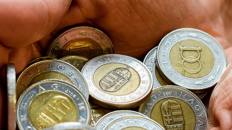 Rém Értékes 100 Forintos Érme: 428 Ezer Forintot Érhet Rém Értékes 100 Forintos Érme: 428 Ezer Forintot Érhet