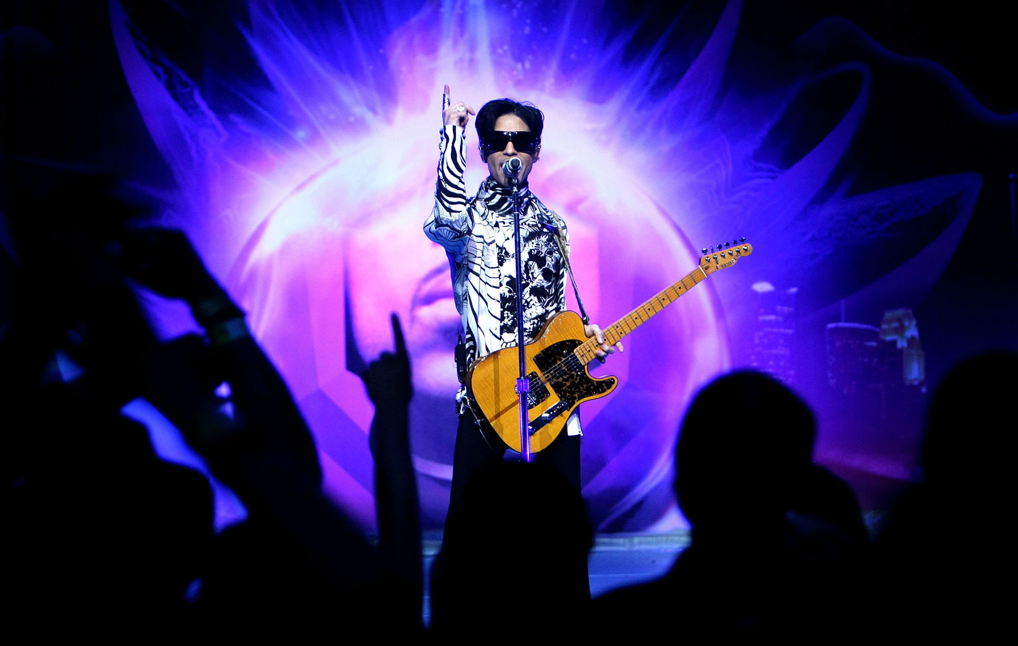 Remembering Prince: The Report On His March 26th Death Remembering Prince: The Report On His March 26th Death