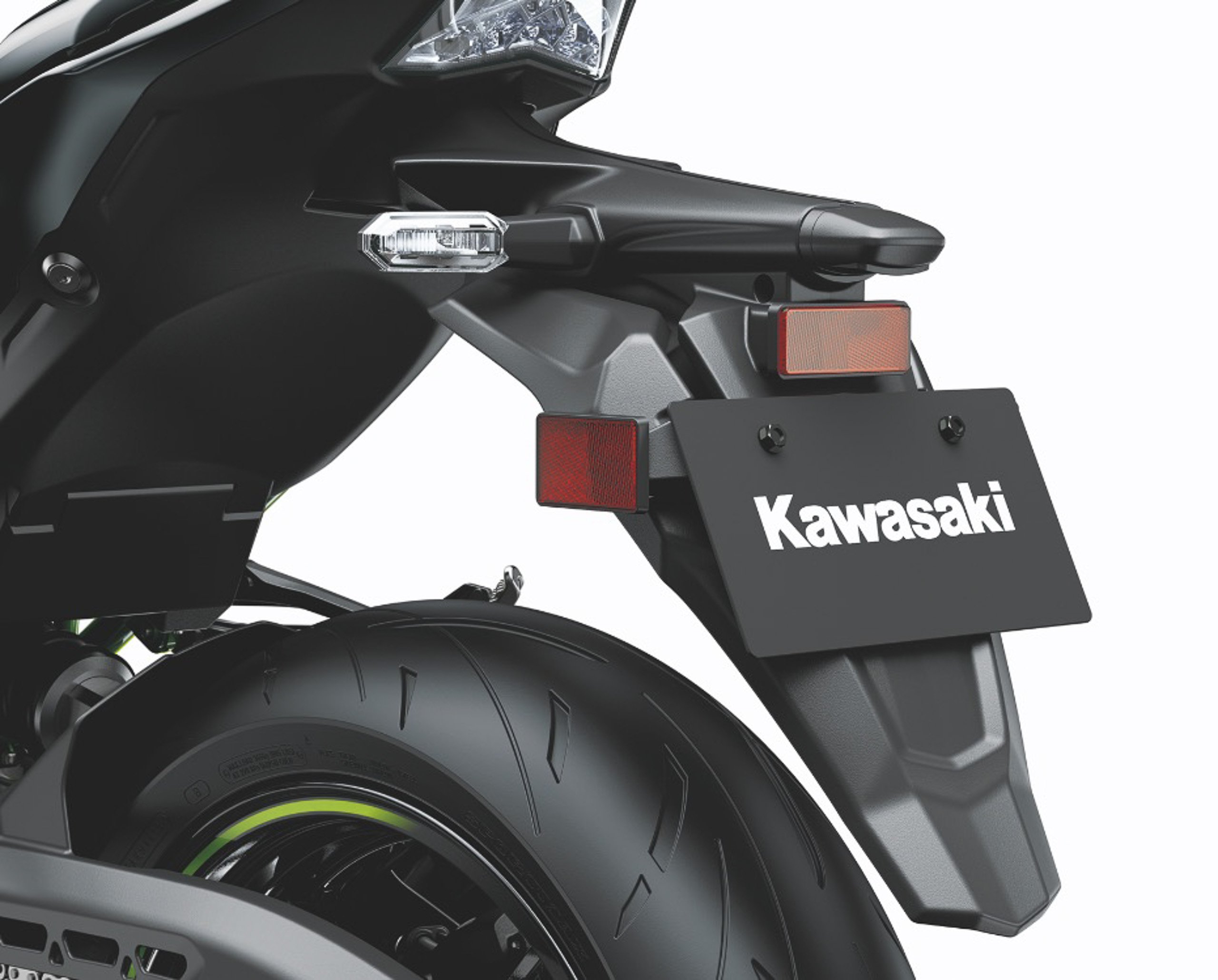 Review: Kawasaki Z900 Dan Z900 SE - Performa Dan Harga Review: Kawasaki Z900 Dan Z900 SE - Performa Dan Harga