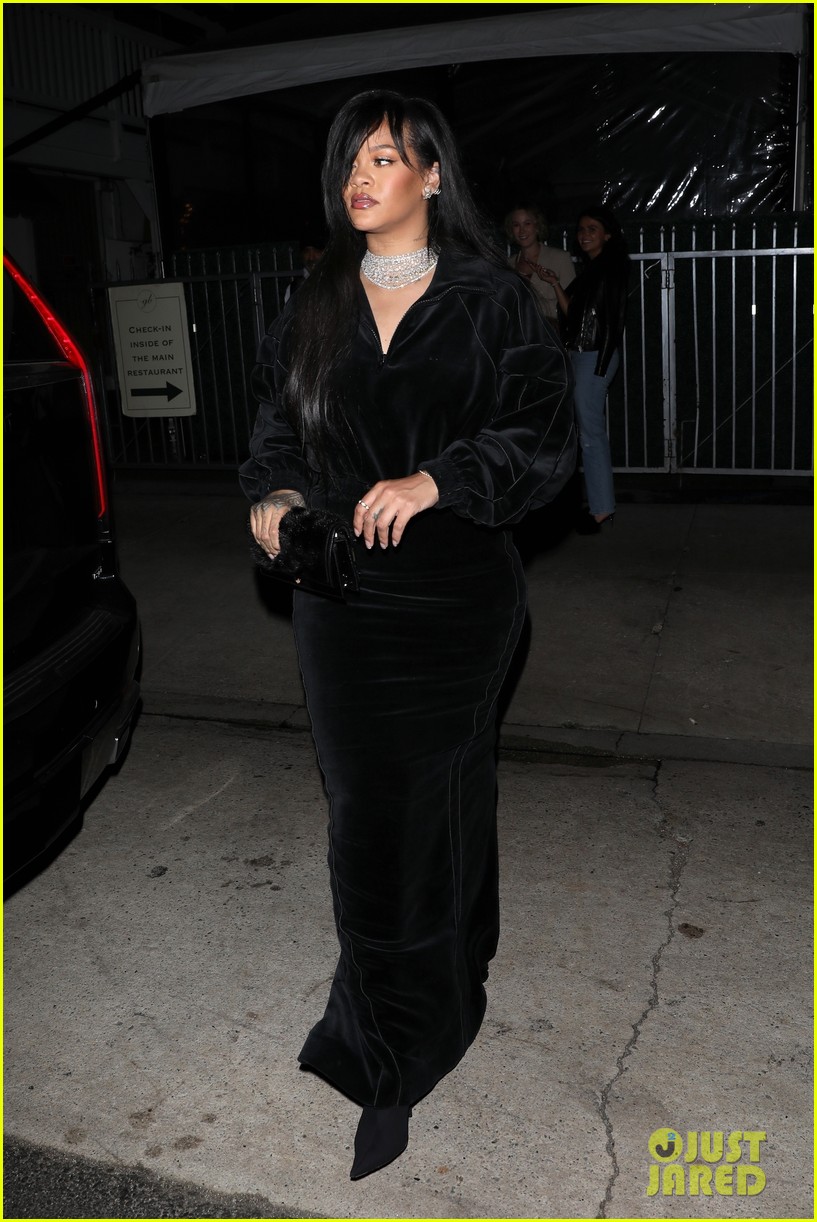 Rihanna's Solo Dinner At Reopened Giorgio Baldi After Wildfires Rihanna's Solo Dinner At Reopened Giorgio Baldi After Wildfires