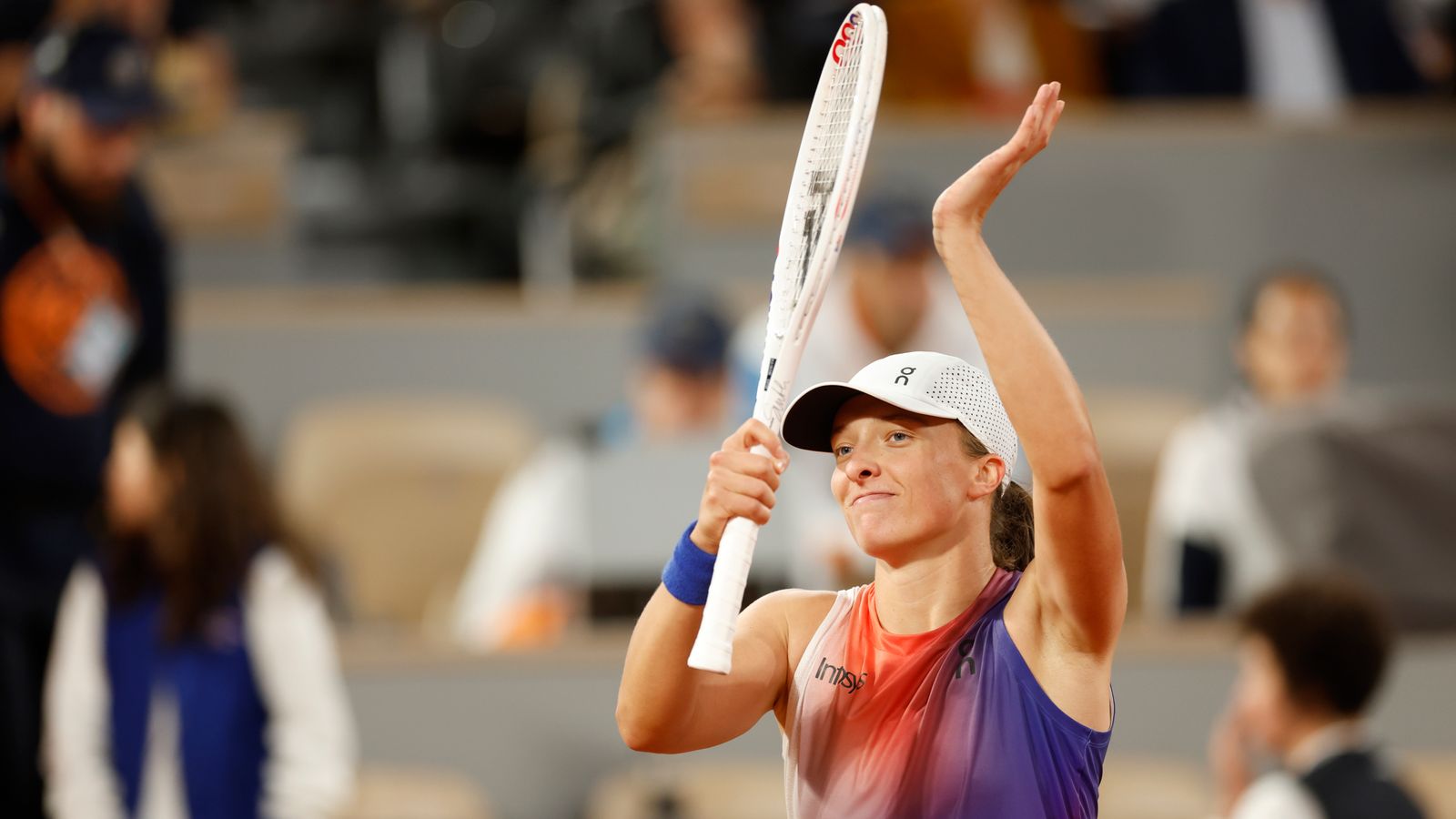 Roland Garros 2024: Alcaraz And Swiatek Open With Victories