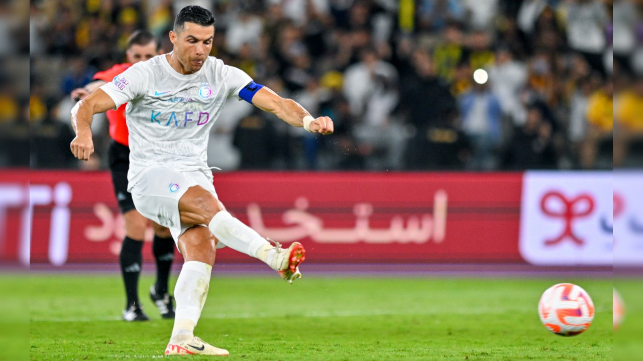 Ronaldo 40 Yaşında: Hala Zirvede Ronaldo 40 Yaşında: Hala Zirvede