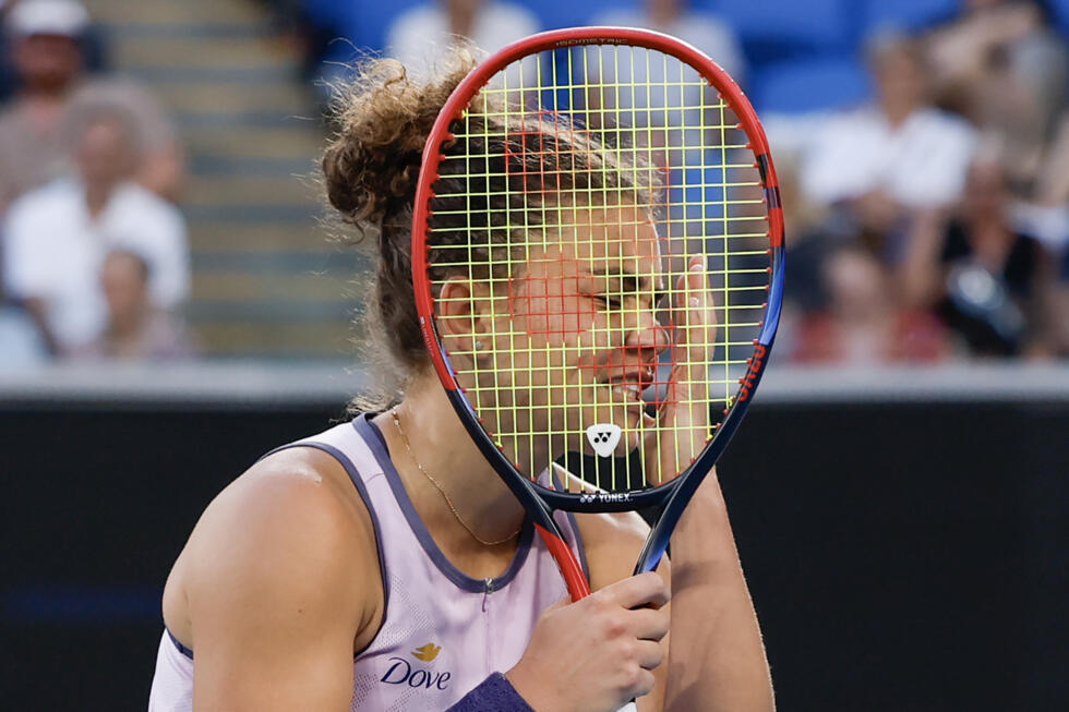 Sabalenka's Dubai Defeat: Paolini's Reign Ends Sabalenka's Dubai Defeat: Paolini's Reign Ends