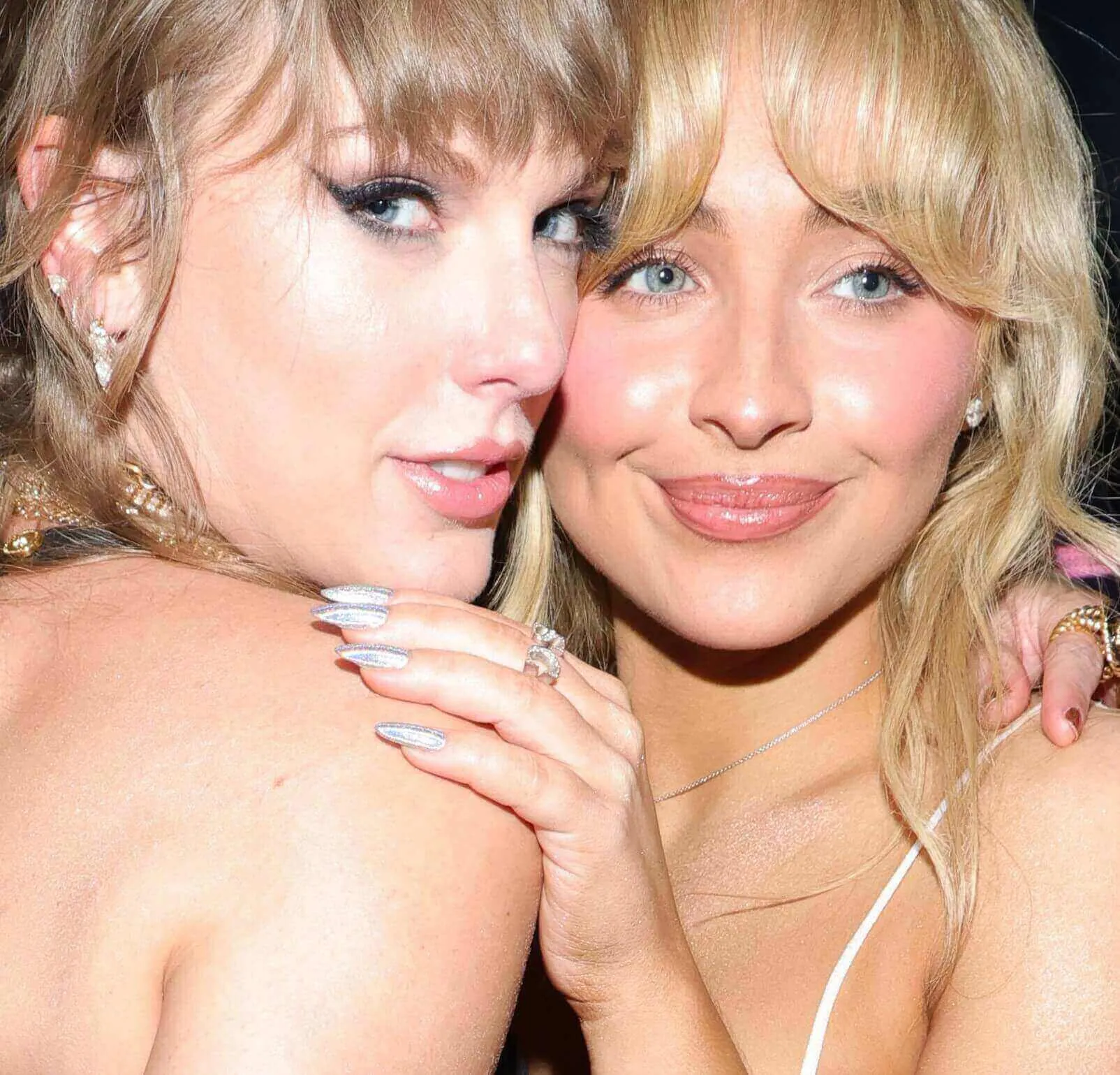 Sabrina Carpenter Confides In Taylor Swift Regarding Relationship Problems Sabrina Carpenter Confides In Taylor Swift Regarding Relationship Problems