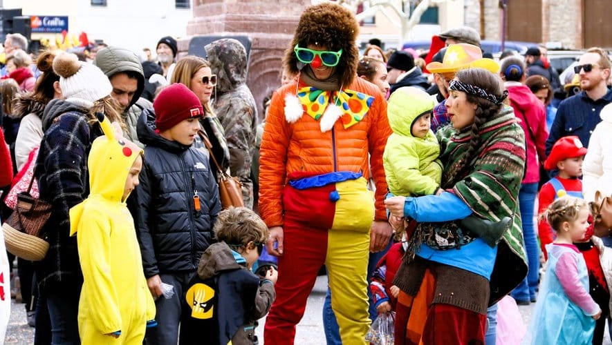 Saison Estivale À Ouistreham : Au Programme, Un Carnaval Haut En Couleur Saison Estivale À Ouistreham : Au Programme, Un Carnaval Haut En Couleur